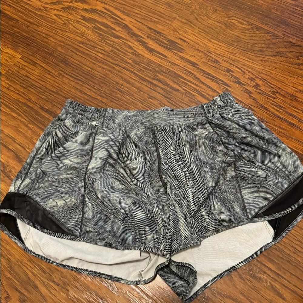 lululemon hotty hots